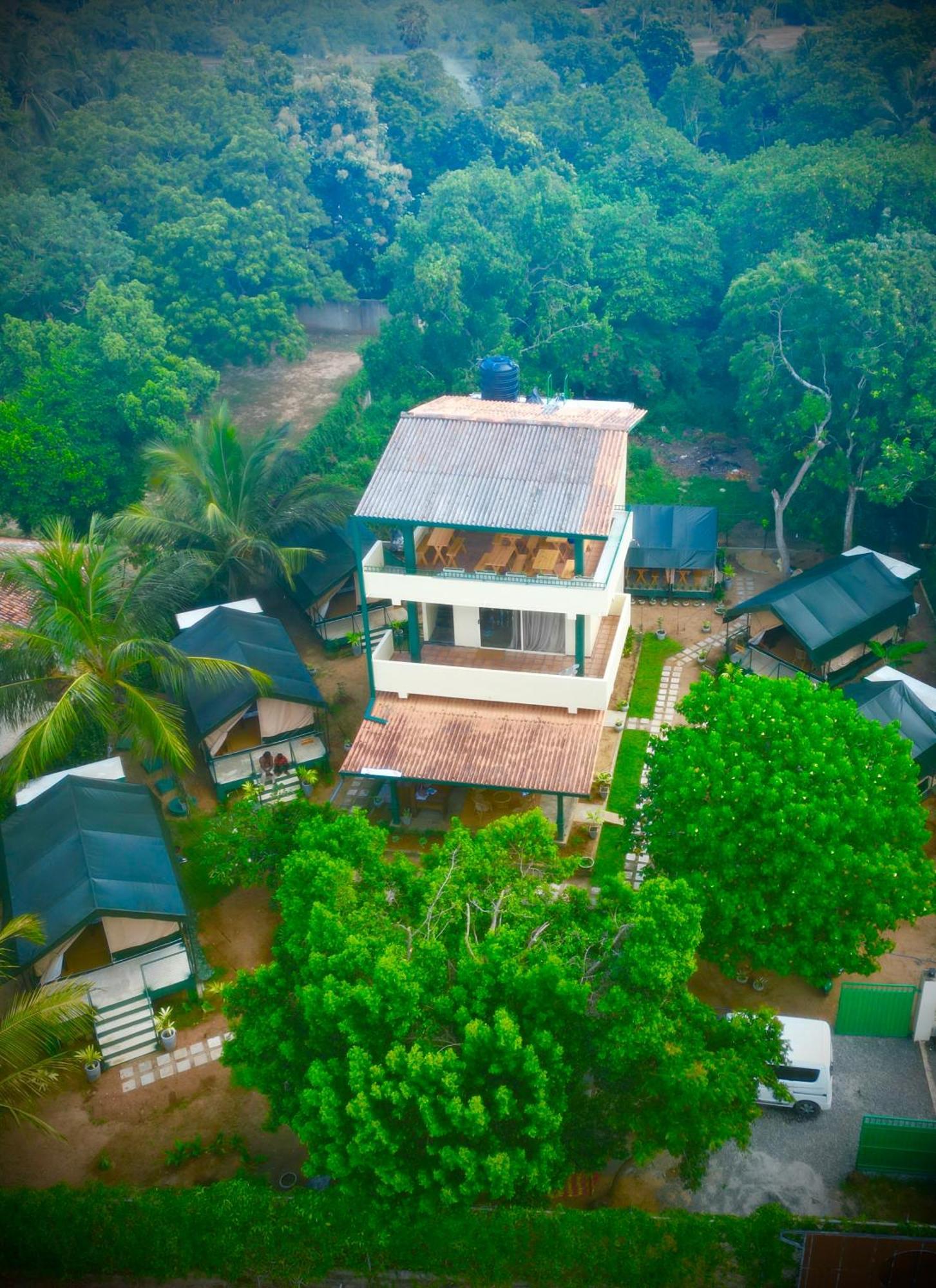 Hotel At One - Glamping Rekawa Exterior foto